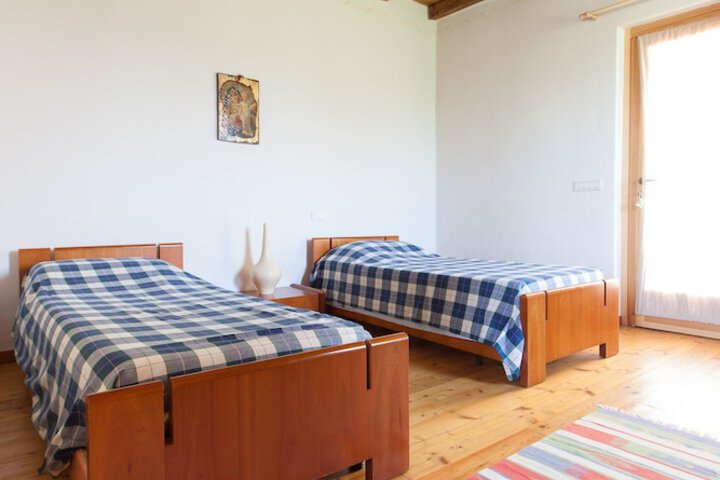 Room 3 of 45