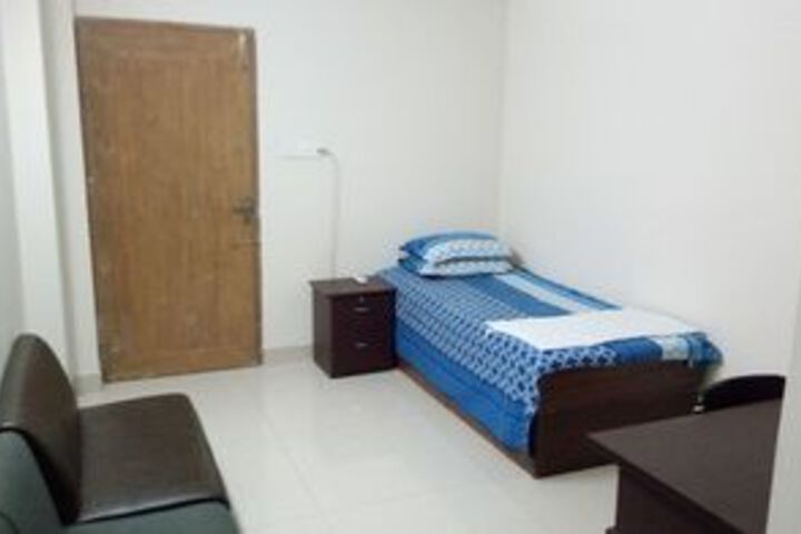Room 16 of 41