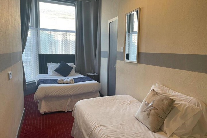 Room 19 of 39