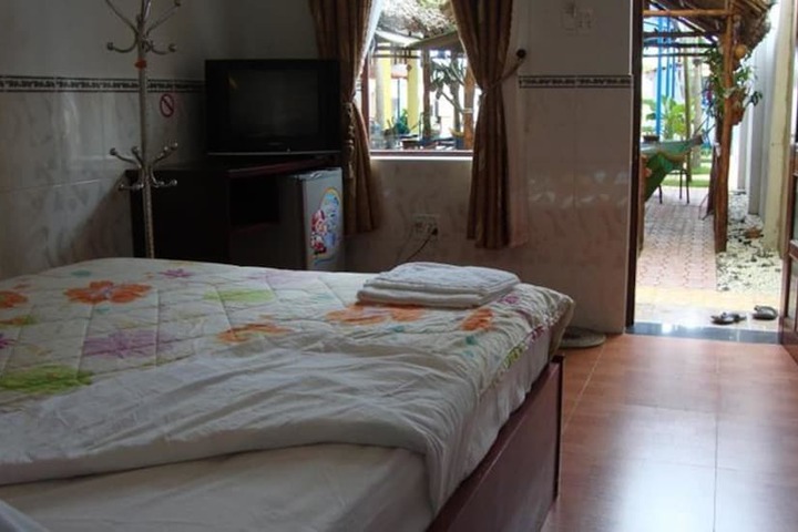 Room 10 of 53
