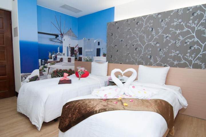 Room 14 of 15