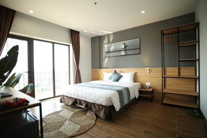 Room 9 of 49