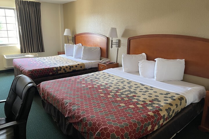 1 King Bed (22 of 23)
