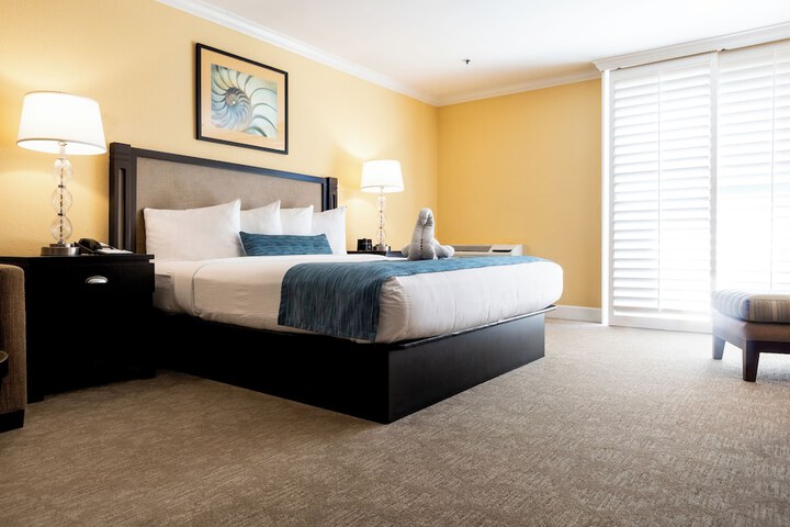 Room 14 of 105