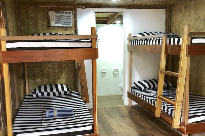 Room 9 of 63