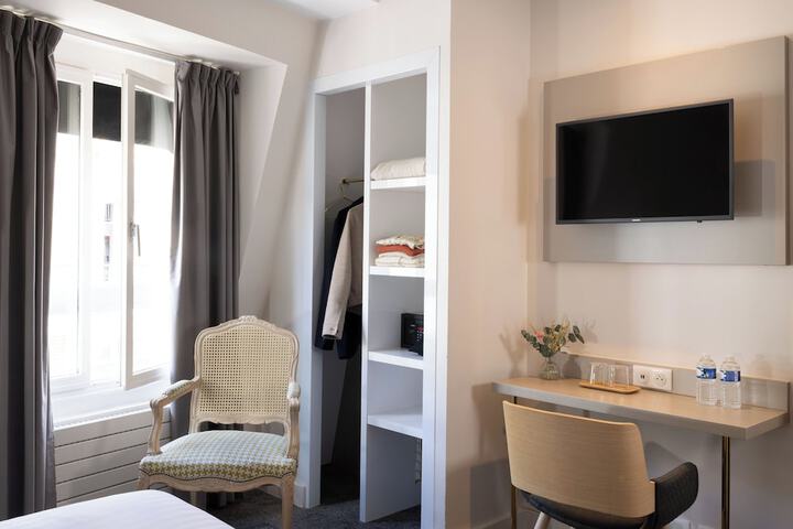 Room 12 of 41