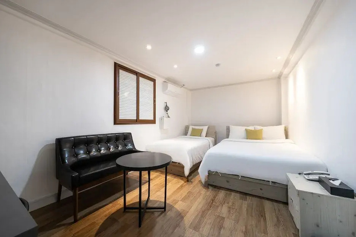 Room 3 of 14
