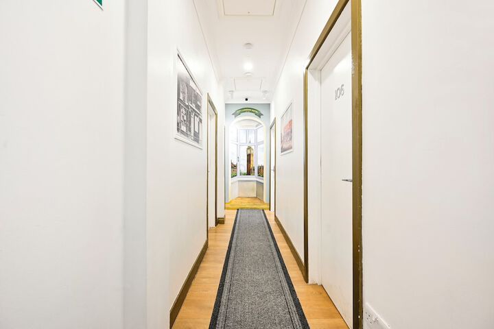 Ballroom/Hall 77 of 79