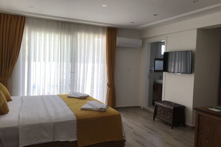 Room 26 of 73