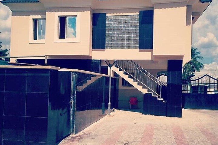 Hotel 14 of 16