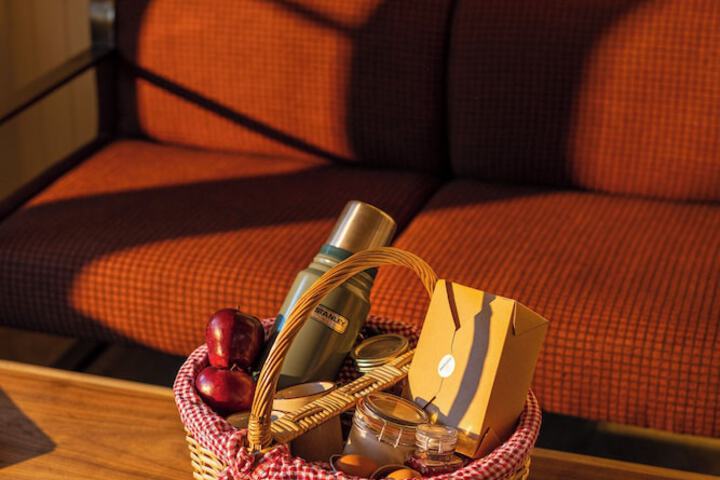 Breakfast/Coffee Service 34 of 38