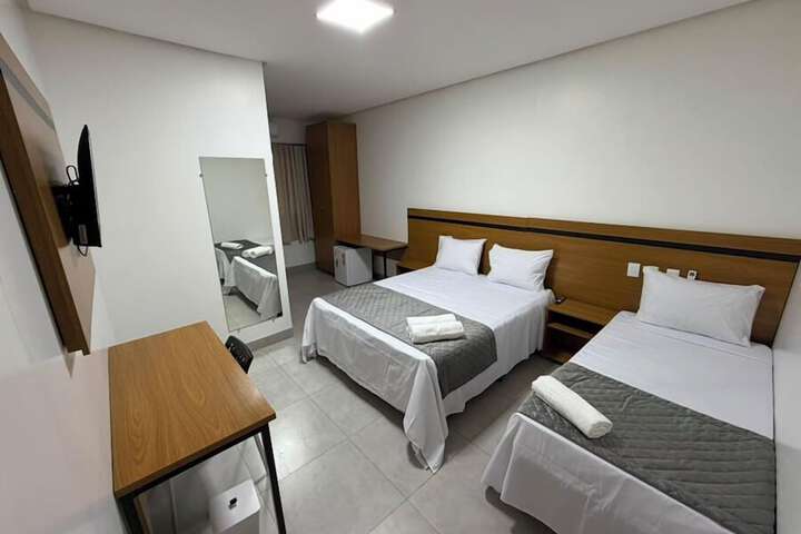 Room 9 of 15