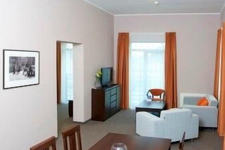 Room 21 of 65