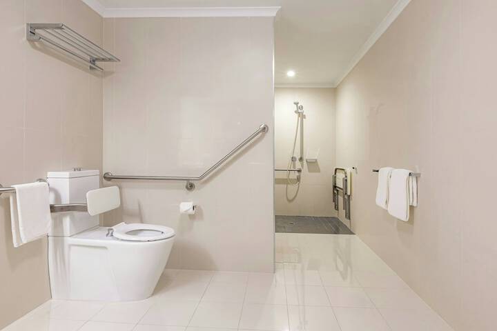 Room 20 of 46