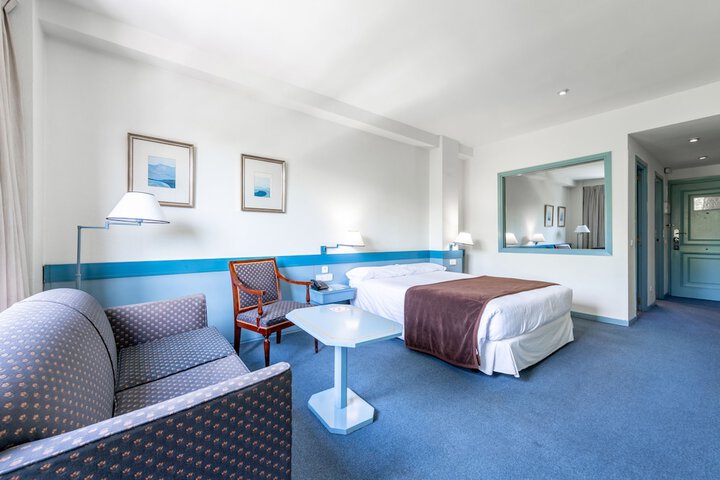 Room 20 of 44
