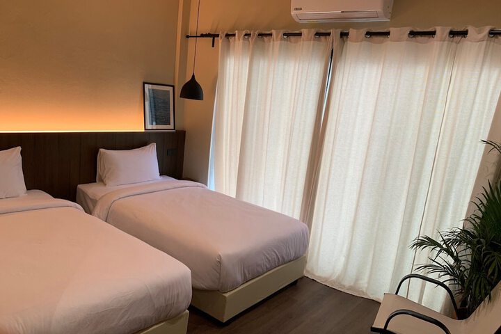 Room 43 of 94