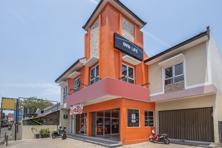 Image of OYO Living 1877 Side Corner