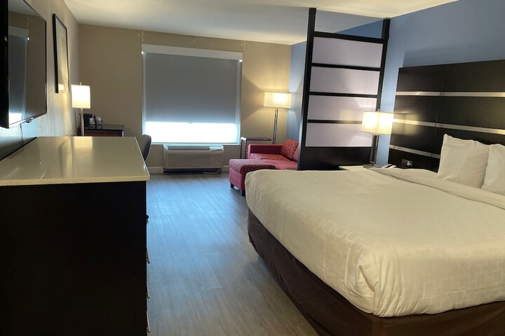 1 King Bed (13 of 33)