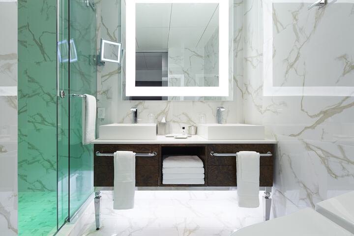 Clean Restrooms