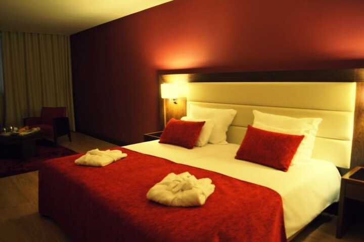 Room 6 of 38