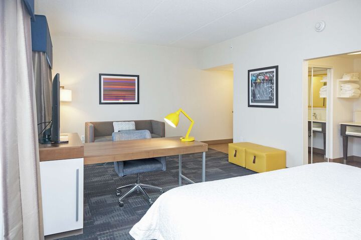 1 King Bed Accessible (2 of 27)