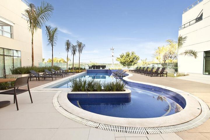 Pool 37 of 72