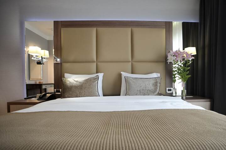 Room 21 of 59