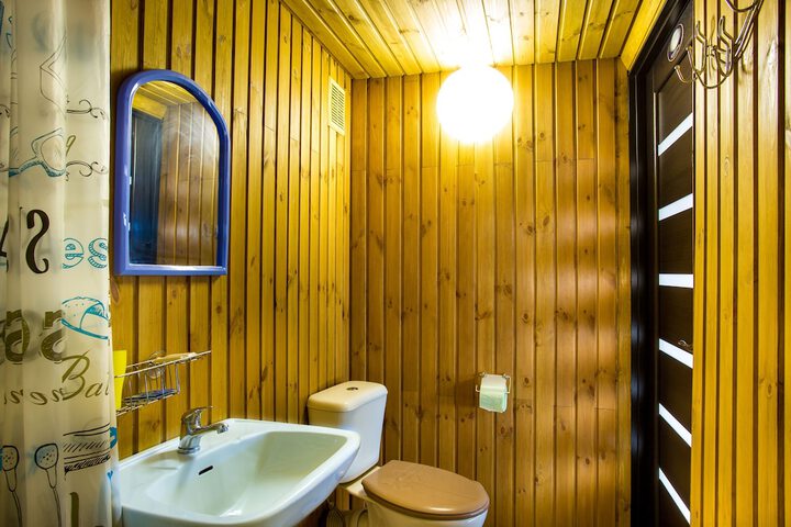 Room 17 of 29