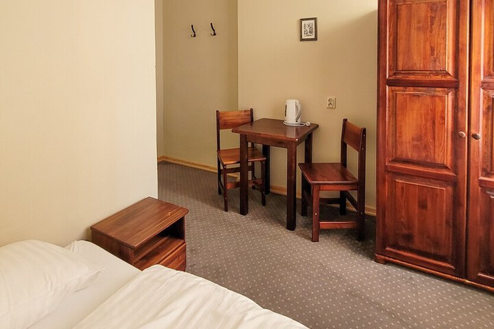 Room 4 of 55
