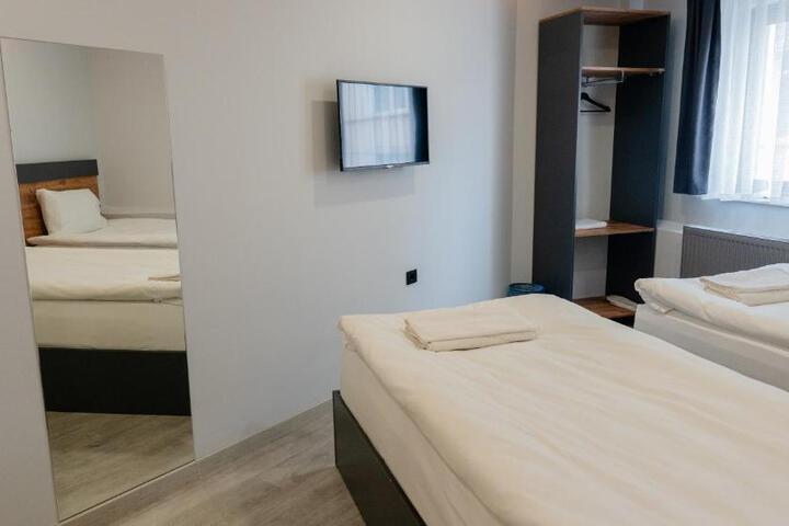 General 2 of 26