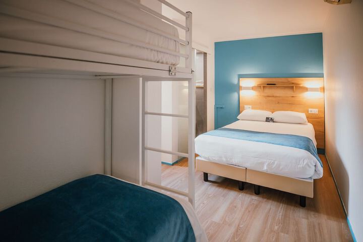 Room 8 of 46