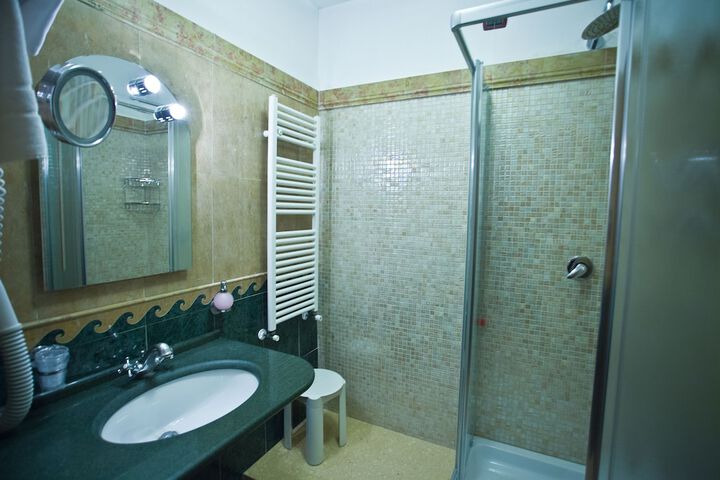 Clean Restrooms