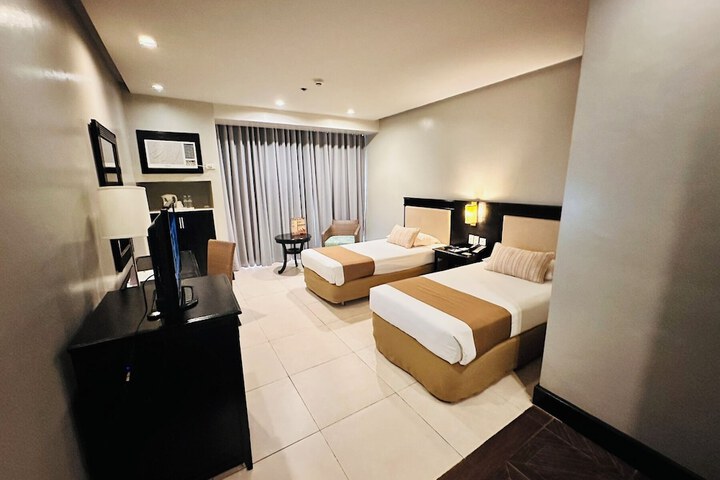 Room 14 of 60