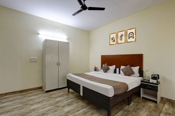 Room 7 of 29