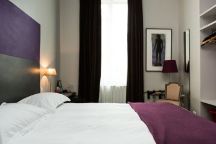 Room 13 of 35