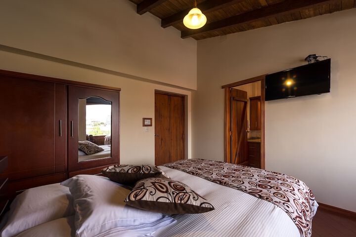 Room 10 of 38