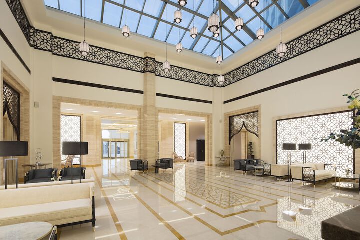 Hotel Interior 4 of 91