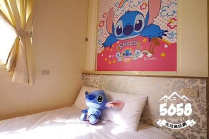 Room 30 of 46