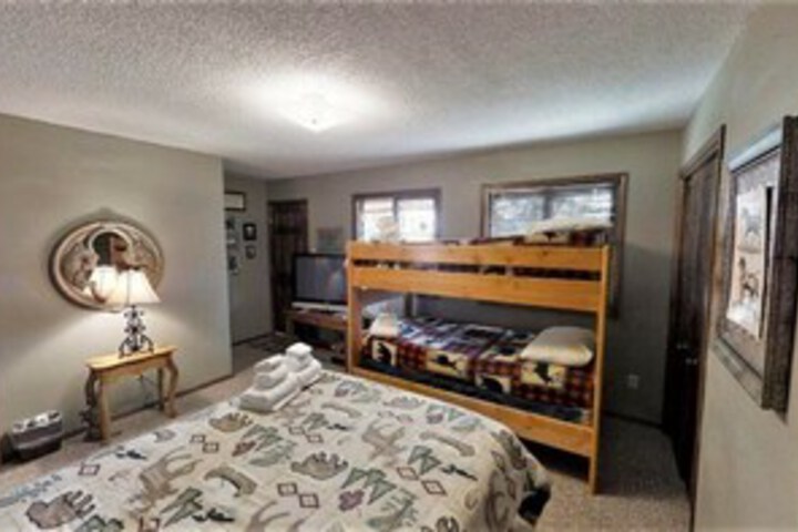 Room 12 of 13