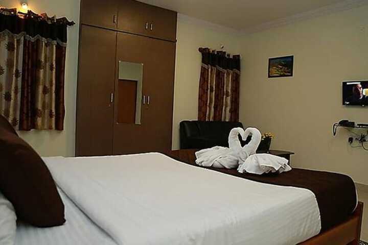 Room 12 of 17