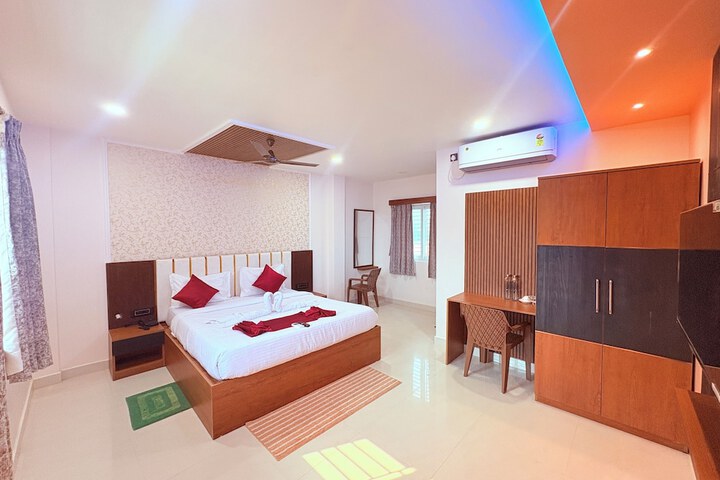 Room 3 of 27