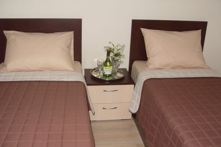 Room 3 of 55