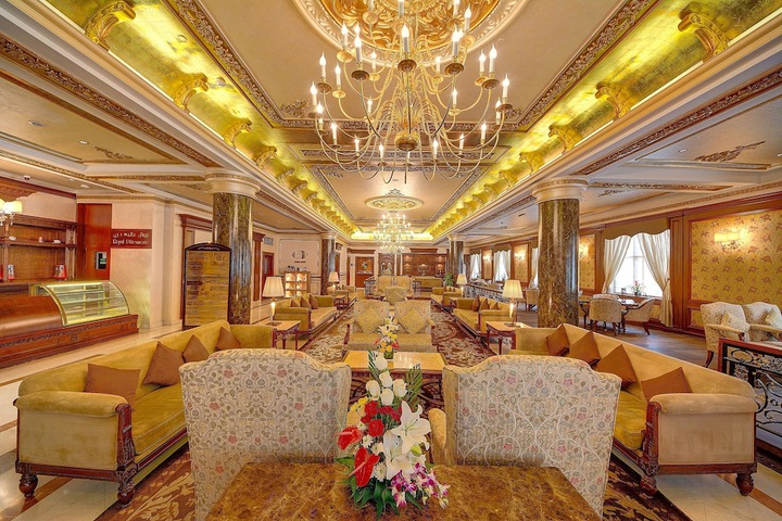 Guest Lobby
