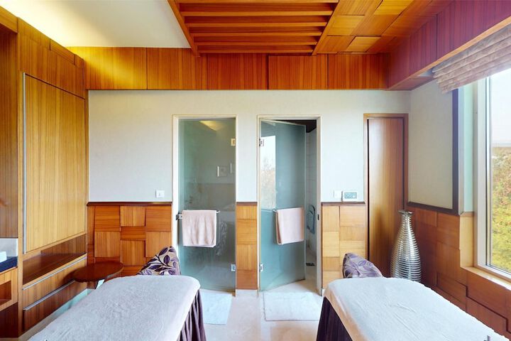Room 54 of 116