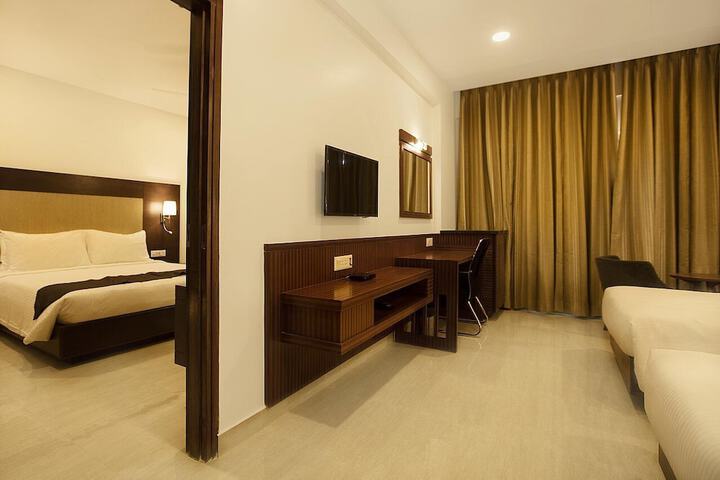 Room 5 of 5