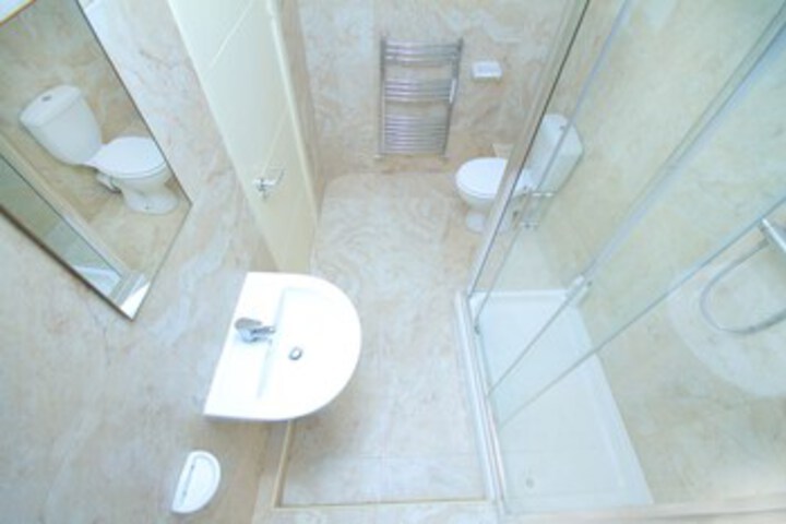 Room 2 of 20