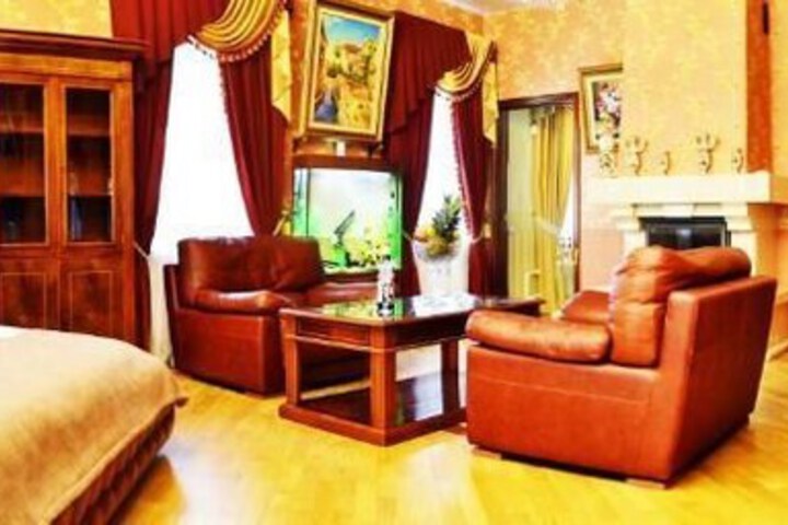 Room 21 of 53