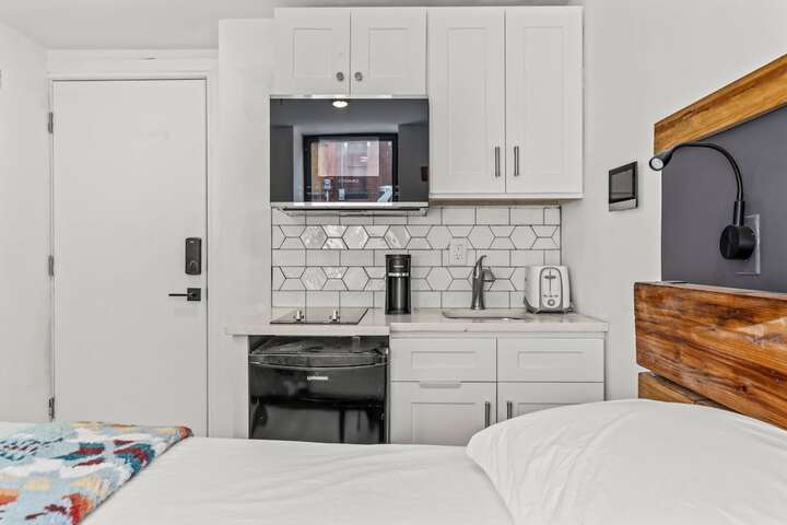 Room 11 of 110