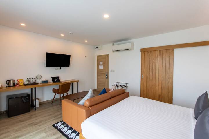 Room 12 of 61