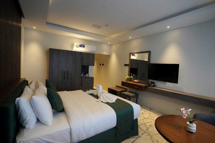 Room 8 of 26